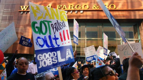 'Codicioso cumpleaños a ti' le cantaron ayer al gigante bancario Wells Fargo.