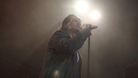 Los terremotos parecen perseguir a Ricardo Arjona allá donde va.