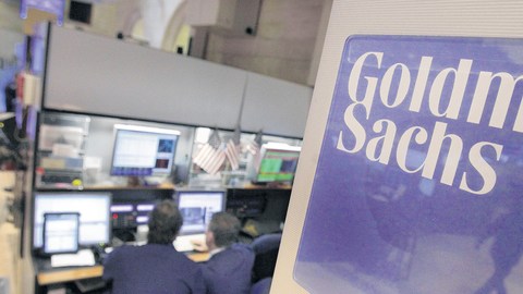 Tras polémica salida de ejecutivo, Godman Sachs empieza a leer los correos electrónicos de los que trabajan en dicho lugar.