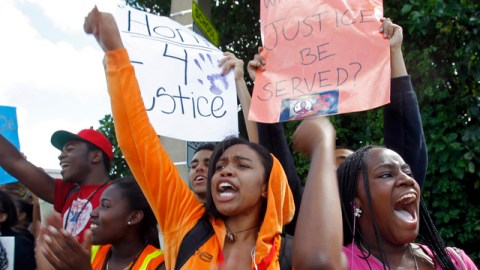 Miles de personas a través del país han manifestado su repudio ante el asesinato del joven Trayvon, en la Florida.