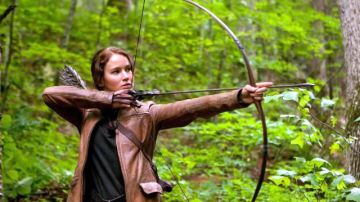 Jennifer Lawrence es Katniss Everdee en el filme “Hunger Games”.