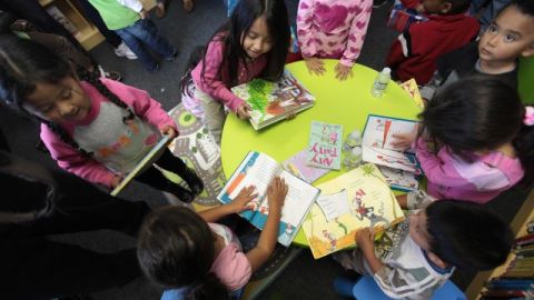 Muchos niños pueden mejorar su rendimiento con tareas escolares apropiadas.