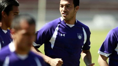 El polémico Rubens Sambueza estará contra Chivas.