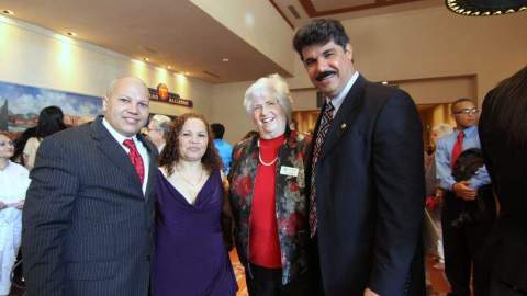 Tony Ortiz busca un segundo término en el Concejo de Orlando.