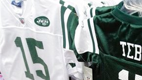 La decisión del juez implica que no se puede adquirir ropa de los Jets que tenga el nombre de Tebow y que sea fabricada por Reebok.
