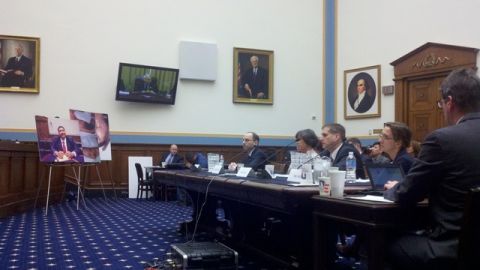 La audiencia organizada  por el subcomité de inmigración de la Cámara de Representantes se tituló 'Holidays on ICE'.