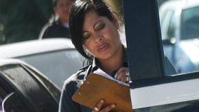 Se estima que los bajos sueldos son uno de los factores que propician la corrupción policial.