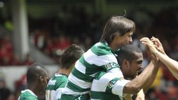 La celebración fue la orden del día en la plantilla de Santos.