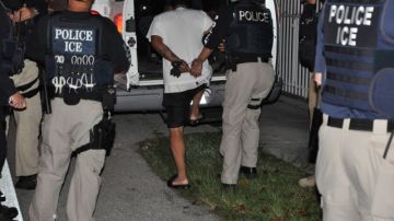 El Departamento de Seguridad Nacional  anunció ayer la detención de 3,168 inmigrantes indocumentados con cargos en todo el país.