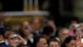 Benedicto XVI presidió en la basílica de San Juan de Letrán la concelebración de la misa con el tradicional rito del lavado de pies a 12 sacerdotes.