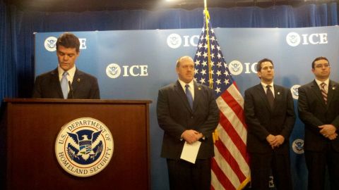Autoridades del ICE.