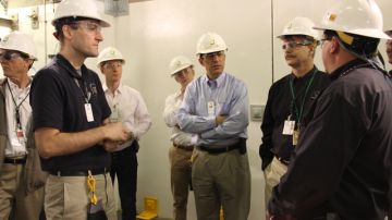 Una comisión de alto nivel inspeccionó los problemas de la planta y aseguró que uno de los dos reactores podría encenderse.