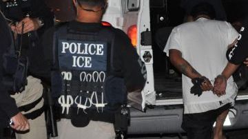 Stop de Magnet argumenta que todas las naciones soberanas del planeta creen fervientemente que tienen el derecho de controlar sus fronteras.