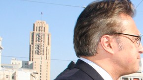 El sheriff Ross Mirkarimi se declaró culpable de otro cargo y se libró de un juicio.