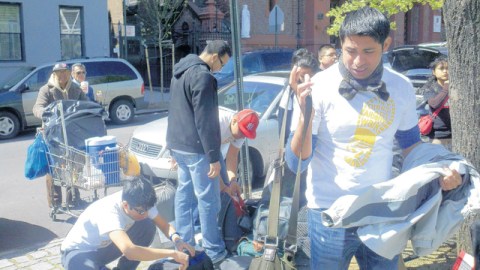 Un grupo de 15 estudiantes inició un recorrido de 150 millas para exigir el cumplimiento de su sueño: el Dream Act.