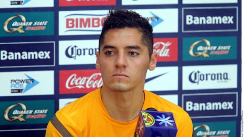 José María Cárdenas, lateral del América, dice que a su equipo le tiene sin cuidado lo que piensen rojiblancos y universitarios.