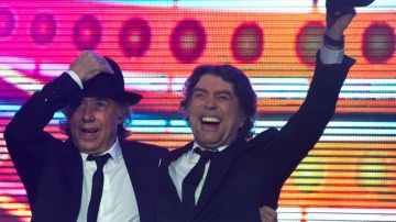Joan Manuel Serrat y Joaquín Sabina en su concierto reciente en Argentina.