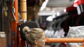 Los empleados deberán trabajar más años, si proceden las sugerencias del Fondo Monetario Internacional.