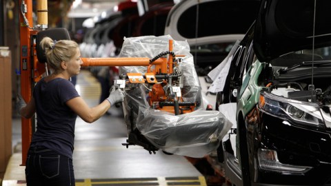 Los empleados deberán trabajar más años, si proceden las sugerencias del Fondo Monetario Internacional.