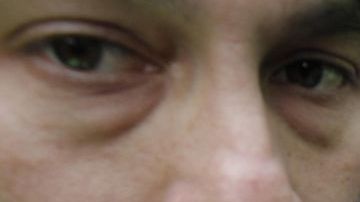 La monja María Gómez Valbuena, más conocida como sor María, en el centro, a su salida del juzgado.