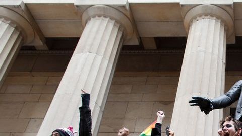 El movimiento "Occupy Wall Street" ha cobrado fuerza en momentos en que conmemora seis meses de la toma del Parque Zuccotti en el Bajo Manhattan a finales del verano pasado.