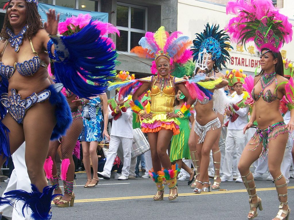 Se viene el Carnaval de San Francisco La Opinión