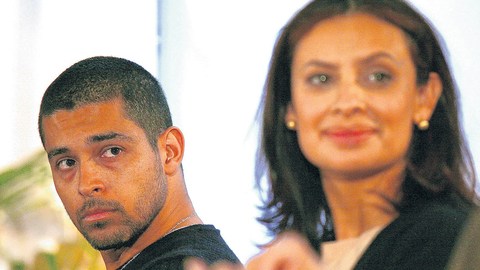 Wilmer Valderrama, María Teresa Kumar y María Elena Durazo durante la conferencia del sábado de Voto Latino.