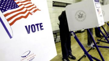 Arizona tiene la facultad de pedir identificación a los votantes al momento de acudir a las urnas.