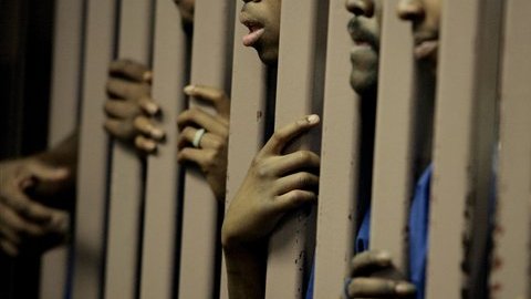 La medida en Chile ayudará a disminuir la población carcelaria.