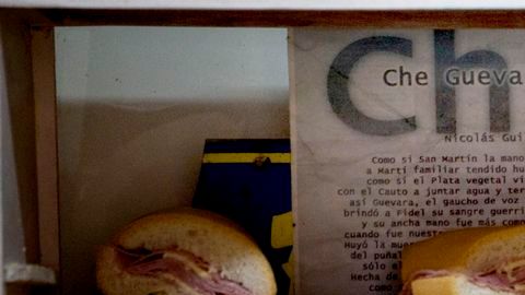 “El original sandwich mixto llegó a Tampa con los fabricantes de puros en la década de 1890. Influenciado por la diversidad de la comunidad inmigrante de Tampa ...”, explica un informe presentado hoy en el Ayuntamiento de esa ciudad.