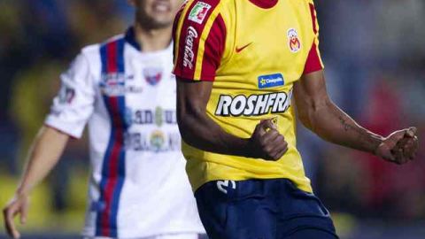 Joel Huiqui explota de alegría luego de conseguir el tanto de la igualada ante los Potros en el Estadio Morelos.