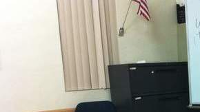 Enelida Álvarez (izq.) y la presidenta del Comité por la Medida B, Diana Sánchez.