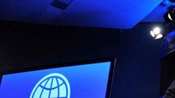 El presidente del Banco Mundial, Robert Zoellick, calificó de 'error', la decisión de  Argentina de expropiar la empresa Repsol YPF.