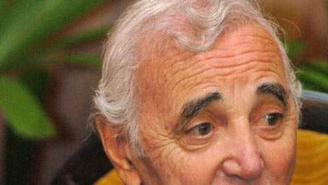 Charles Aznavour ya ha tenido, probablemente, todas las ovaciones, todo el honor y los aplausos que cualquier artista, en cualquier tiempo, pudiera soñar.