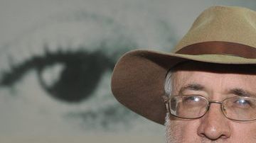 Según Sicilia la ola de violencia   en México por la disputa  l del territorio y su enfrentamiento con las fuerzas de seguridad han dejado unos "50000 muertos 10000 desaparecidos y 120000 desplazados".