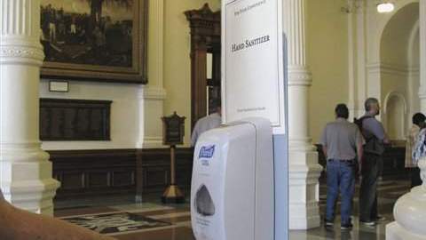 Al consumirse, el gel antibacterial puede provocar severos daños a la salud.