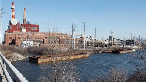 Las comunidades llevan años combatiendo las dos plantas de Midwest Generation en Chicago.