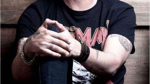 Saúl Hernández, vocalista de Jaguares y Caifanes, se lanza como solista.