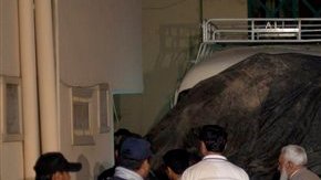 Autoridades paquistaníes cubren de los medios a la familia de Osama Bin Laden.