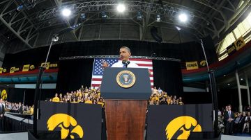 Obama se dirige a estudiantes de la universidad de Iowa