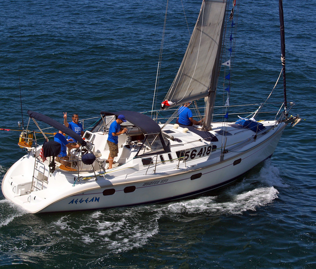 Tripulación del Aegean al principio de la fatídica carrera de Newport a Ensenada, el viernes pasado.