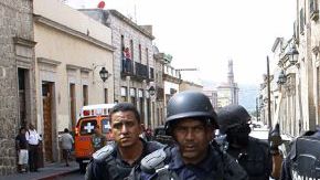 15 alcanzaron su libertad durante los primeros minutos al ser menores de edad.