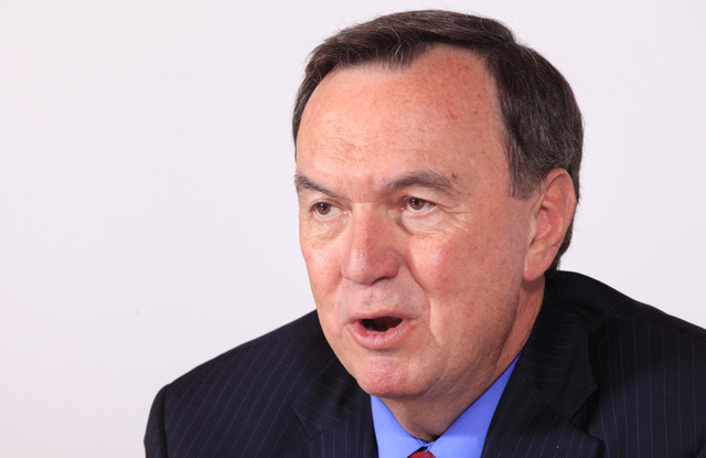Mike Duke, ejecutivo principal de Walmart, en entrevista..