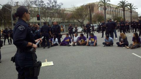 Se alega que los arrestos fueron por actos de desobediencia civil.
