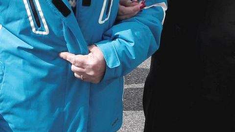 La mujer de 32 años quedó ciega de por vida al recibir gas pimienta en sus ojos.