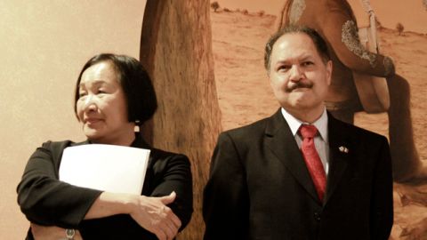 Jean Quan, alcaldesa de Oakland, y el cónsul general de México en San Francisco, Carlos Félix Corona, durante la celebración del 5 de mayo en Oakland, que en realidad ocurrió en Alameda.