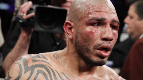 Miguel Cotto perdió ante Mayweather.