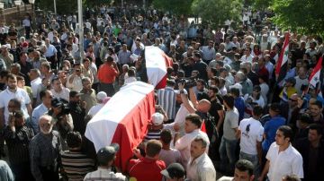 Funeral celebrado en Damasco el sábado debido a la violencia de los atentados que vive el país.