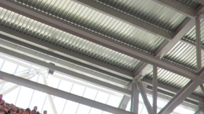 Las porras del Houston Dynamo apoyaron al equipo naranja desde su nueva sección en el Estadio BBVA Compass.