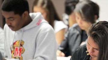 Una de las organizaciones reportó haber registrado 160 casos de estudiantes enfrentando deportaciones.